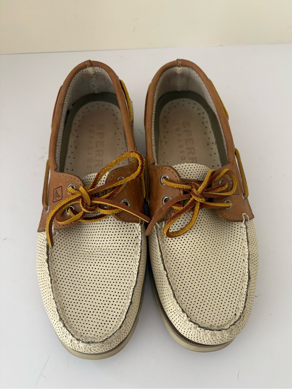 Sperry Two-Tone Boat shoes. Perforated cream and tan leather. 2 Eye. Size 8.5M
